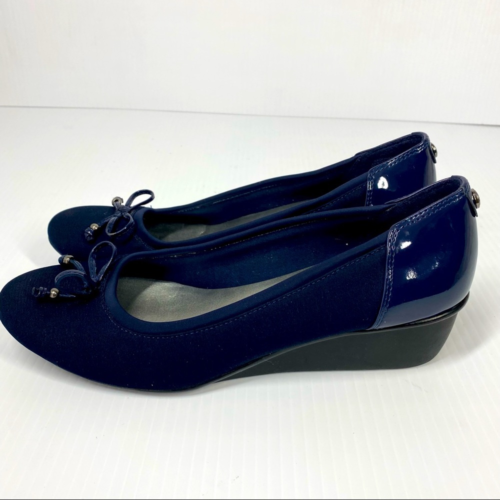 Anne Klein Wedges Blue Size 8M Textile Upper Preloved